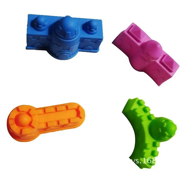 Promo 4 pcs/set Sand Molding Tools Castle Building Model Beach Toys Kit for Kids - Random Color