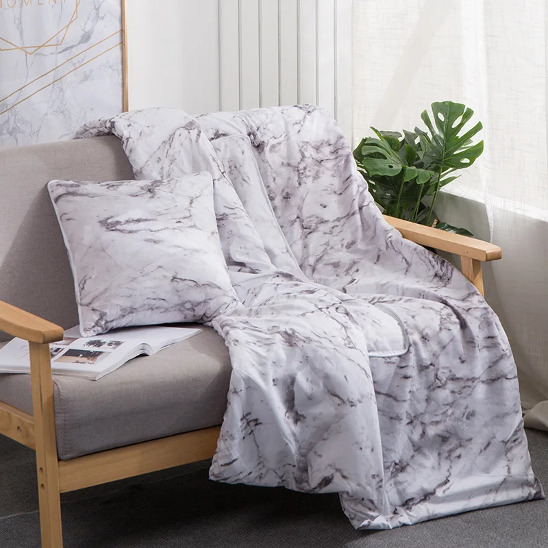 Подушка одеяло двойного назначения многофункциональная двойная молния складной мягкий для автомобиля офисный диван J2Y - Цвет: marble