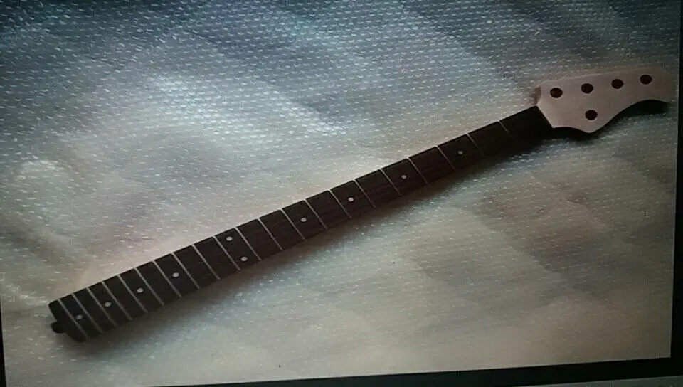 

Maple 21 Fret 5 string bass Neck For Electric Bass Guitar Parts Replacment