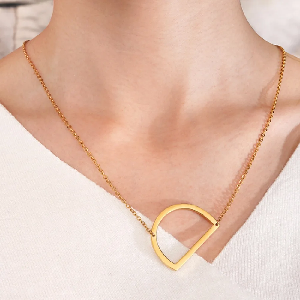 

Simple 26 English alphabet without chain pendant DIY necklace for jewelry lovers Woman necklace birthday present