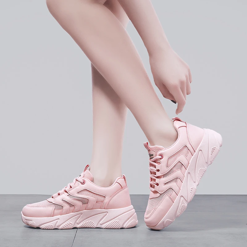 Hemmyi/модные кроссовки на платформе; женские летние дышащие однотонные кроссовки из сетчатого материала; цвет белый, розовый, бежевый; модные кроссовки на массивном каблуке; повседневная женская обувь