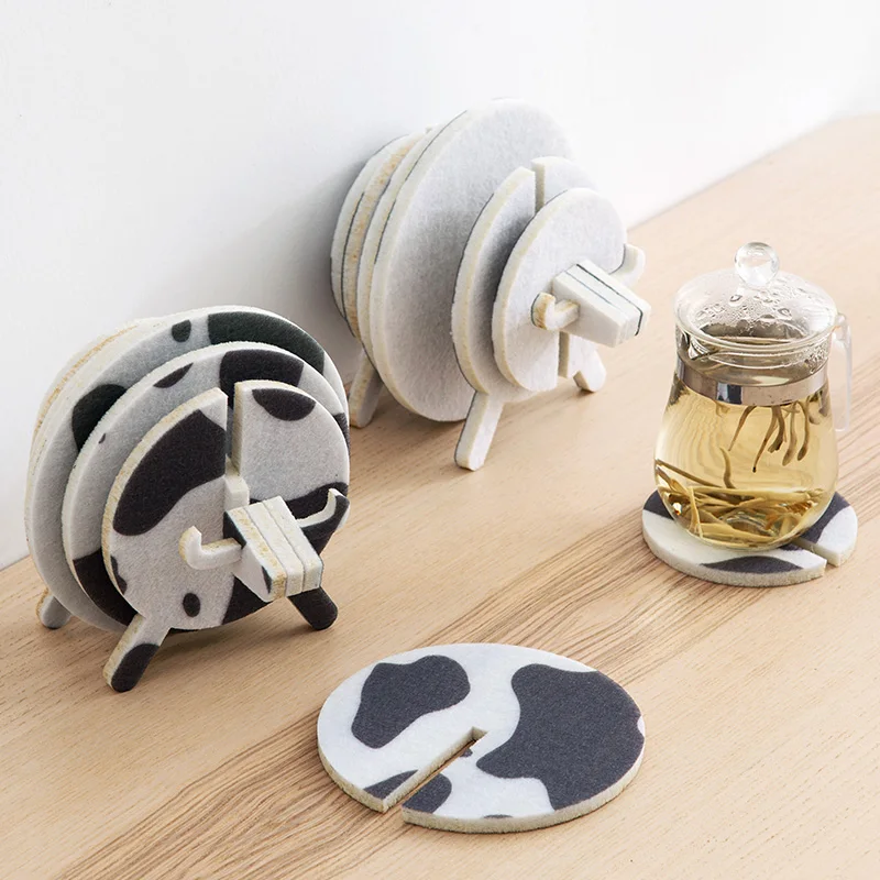 

Creative Felt Coaster Black White Cow Pattern Tea Coffee Milk Cup Mat Pad Heat-insulated Non-Slip Coasters Home Decoration 5pcs