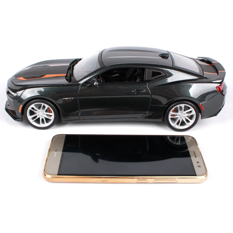 2017 camaro diecast