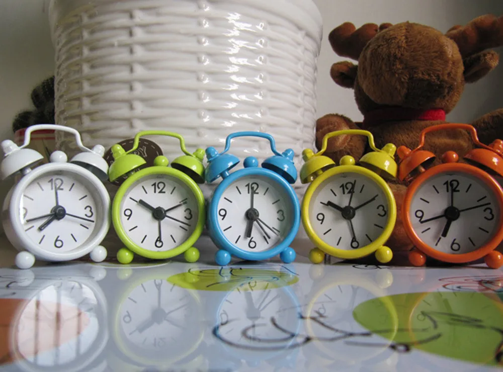

Desk Alarm Clock Quartz Antique Style Desk Needle Clock Electronic Creative Cute Mini Metal Small Alarm Clock D322