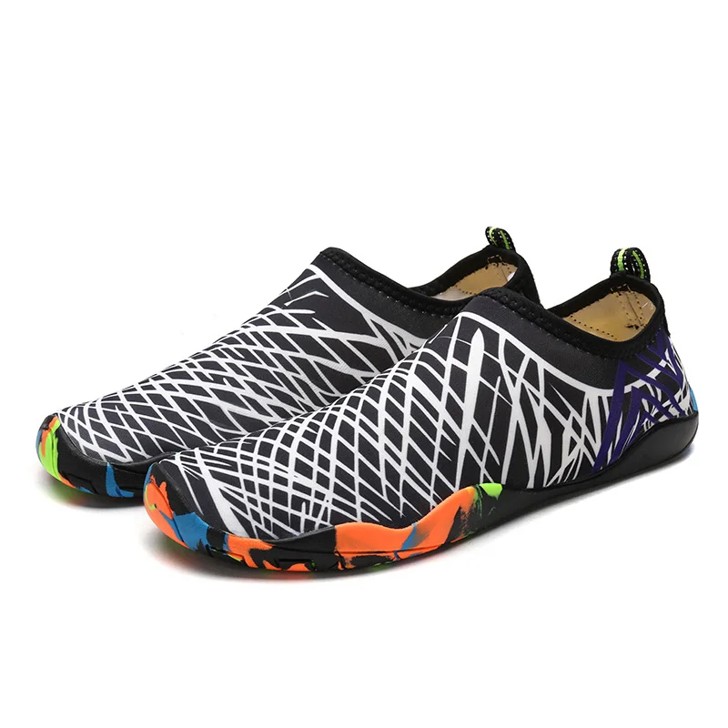 

2019 Fashion Shoes Men Beach Water Shoes Outdoor Sneaker Light Sports Comfortable Running Men Shoes