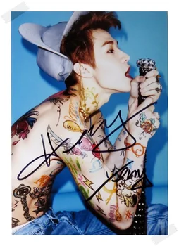 

SUPERJUNIOR-M S.J-M Henry Lau autographed signed photo 4*6 inches freeshipping 02.2017 01