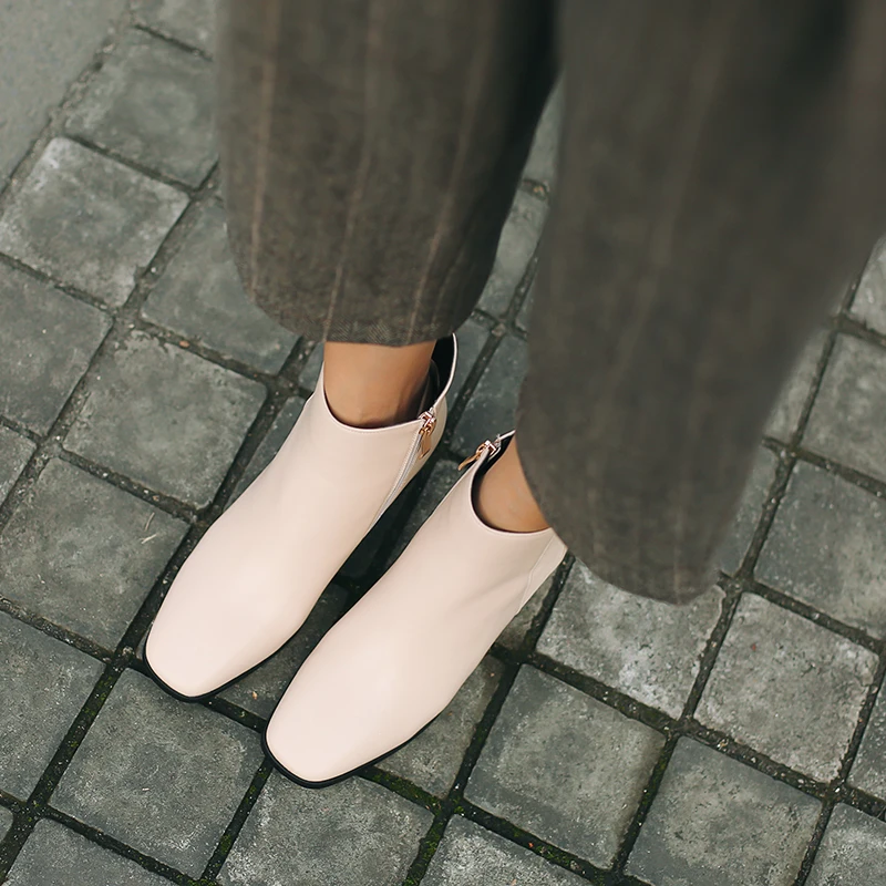 ISNOM/Новинка; женские ботинки на толстом высоком каблуке; обувь с квадратным носком на молнии; женские ботильоны из натуральной кожи; короткая плюшевая женская обувь;