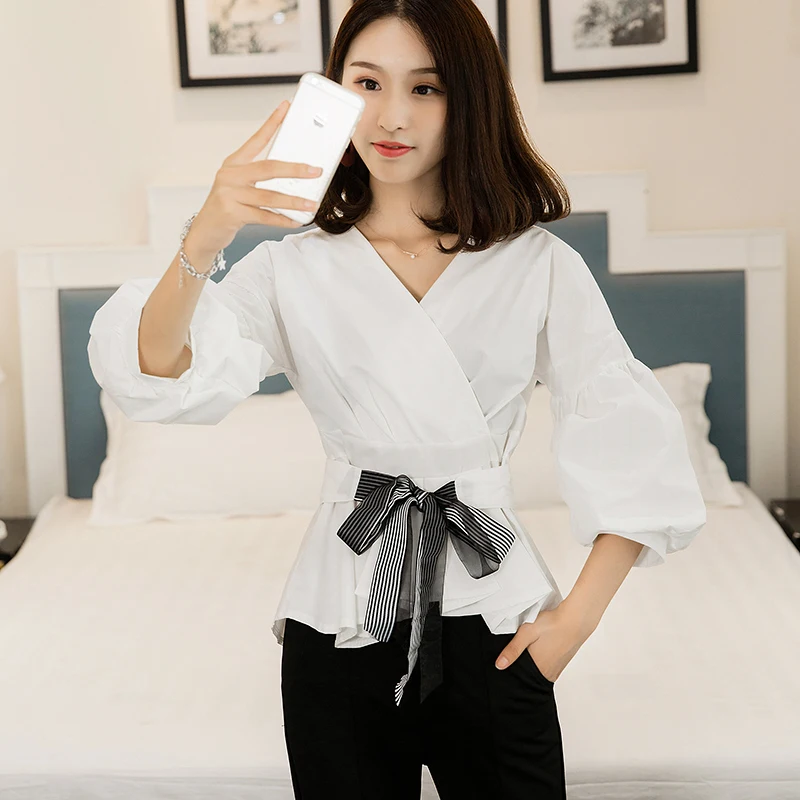 

New Spring Women Shirts Three Quarter Lantern Sleeve Striped Slim V-Neck First Lumbar Fold Blouse Shirt White Blue 9526