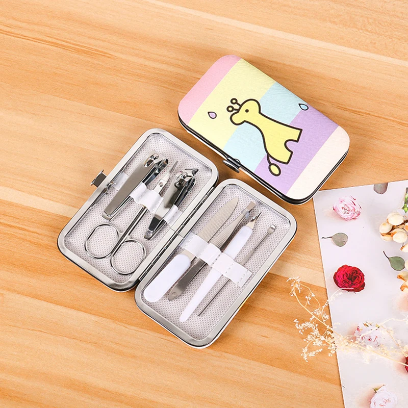 

7pcs Cartoon Printed High Quality Scissors Stainless Steel Cuticle Nipper Nail Clip Set Professional Nail Care Set Portable