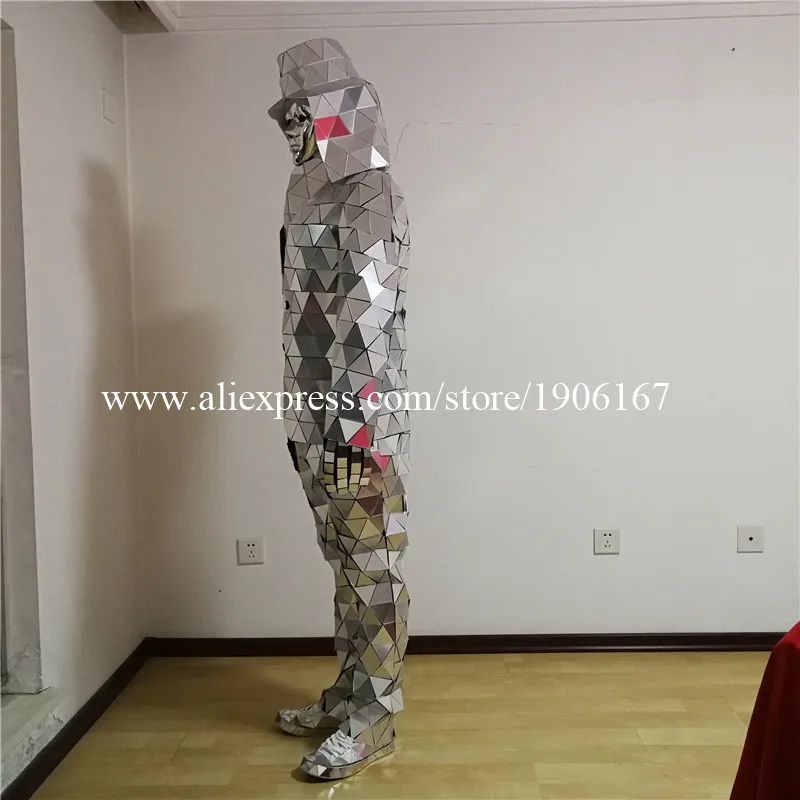 Mirror man 06
