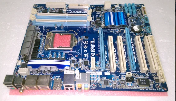 original motherboard for Gigabyte GA-P55-UD3R LGA 1156 DDR3 P55-UD3R boards 16GB P55 Desktop motherboards Free shipping original motherboard for Gigabyte GA-P55-UD3R LGA 1156 DDR3 P55-UD3R boards 16GB P55 Desktop motherboards Free shipping