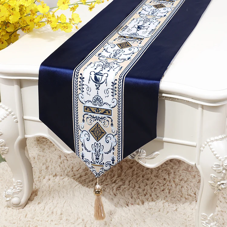 Elegant European Brocade Table Runners Modern luxury Table Cloth