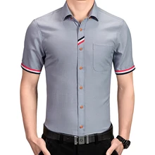 Для мужчин рубашка Элитный бренд мужской короткий рукав Гавайский Рубашки для мальчиков Повседневное металлической пряжкой хит Цвет Slim Fit черный мужская одежда Рубашки для мальчиков