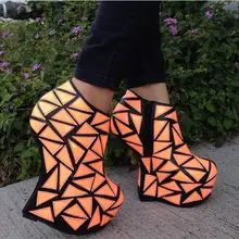 Новинка; весенние ботильоны для женщин; обувь на высокой платформе; цвет золотой, зеленый, розовый, оранжевый; женские дизайнерские ботинки