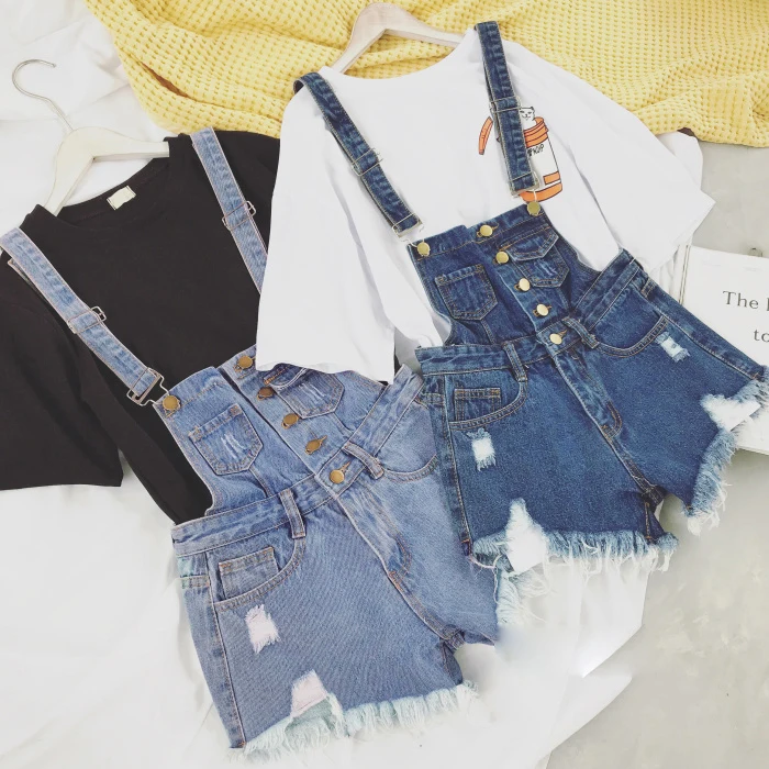2018 new Korean college wind age denim strap shorts female wild thin students hole suspenders tide (3)
