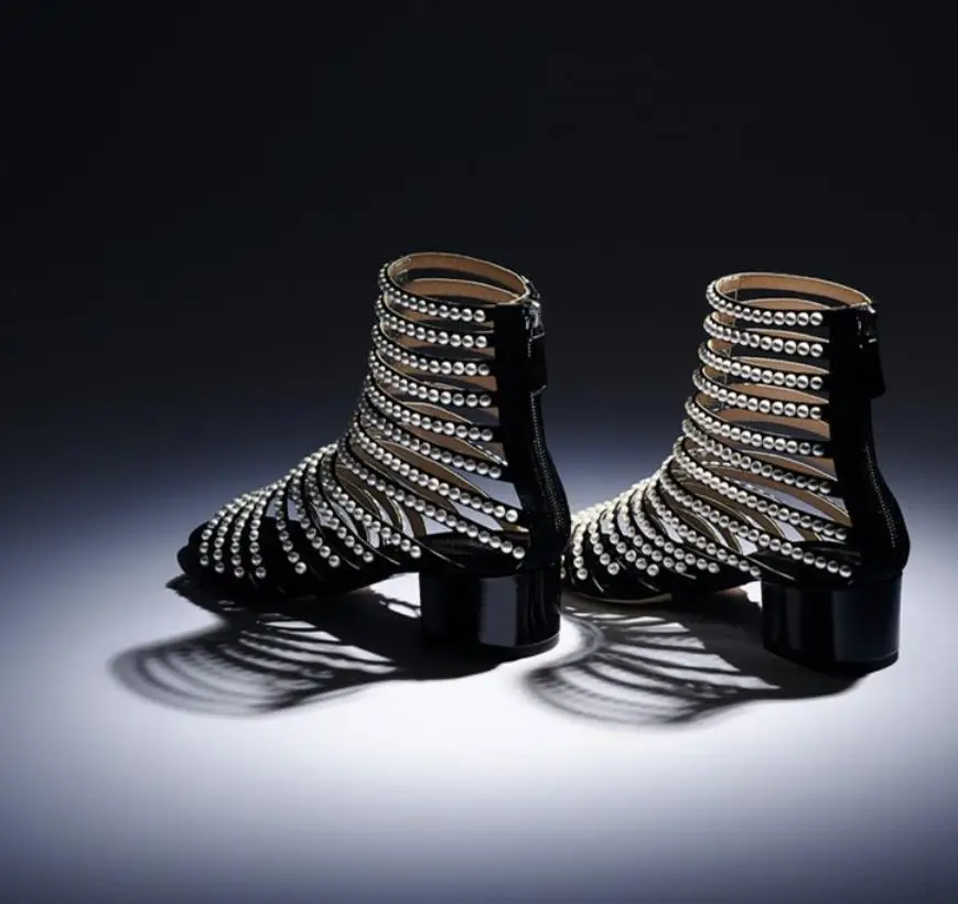 

Spring and summer new fashion fish beak Pearl Roman post-wind zipper large size sandals