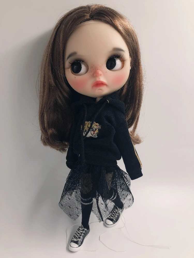 

T02-X604 Blyth Doll clothes 1/6 dolls azone Accessories handmade clothes Black embroidered hooded sweater mesh skirt