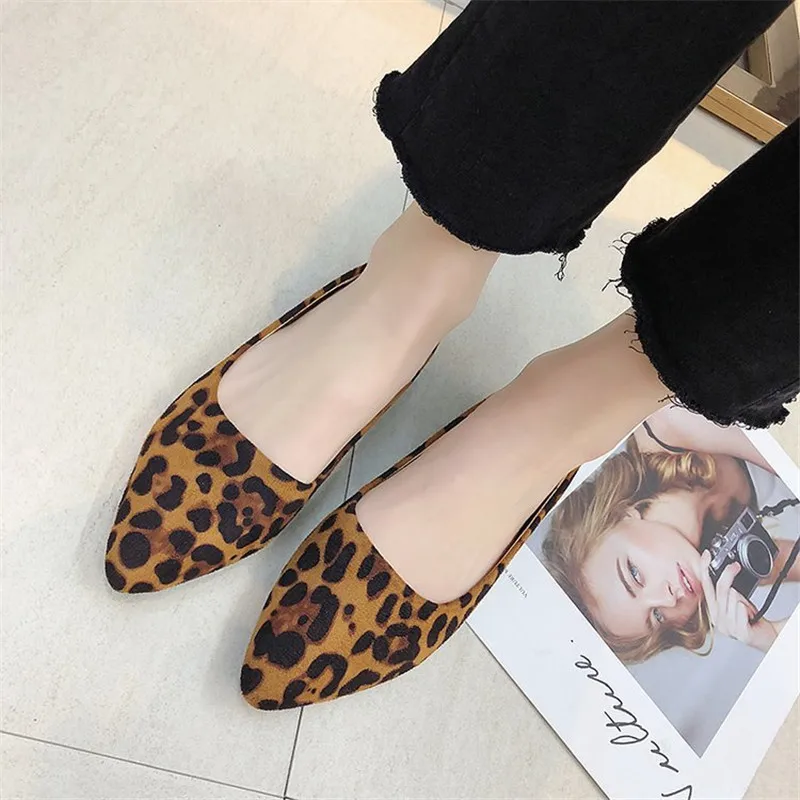 

Ho Heave Women Flock Loafers Shoes Women Pointed Toe Fashion Casual Flats Shoes Leopard Print Female Slip On Shallow Flats Shoes