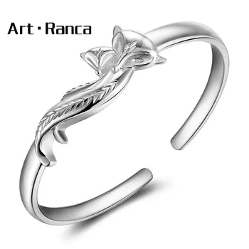 

Classic fashion, popular Fox girl bracelet, bright high end bracelet.
