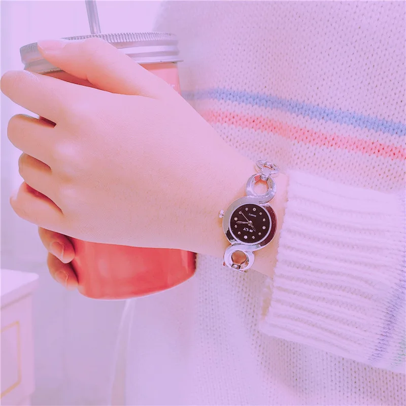 Роскошные полые Для женщин Кварцевые наручные часы роза цвета: золотистый, серебристый тонкий скелетор женская одежда часы-браслет