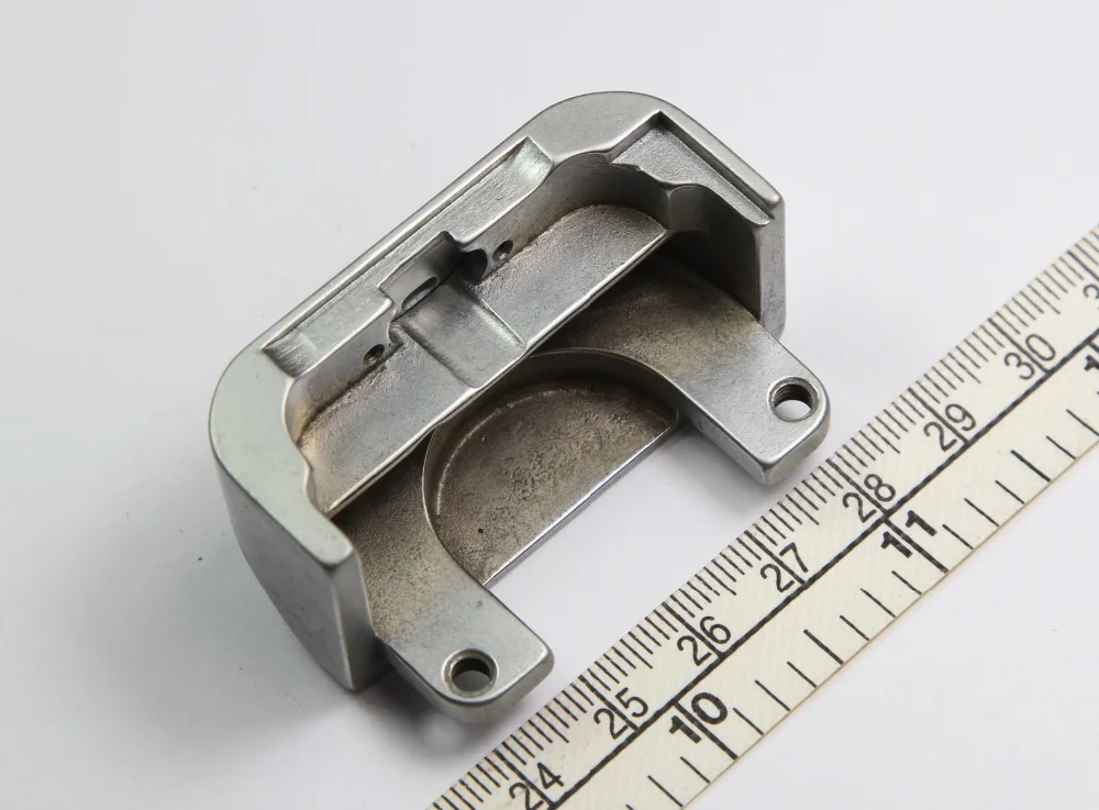 

PFAFF 571/591/592 SEWING MACHINE PARTS NEEDLE PLATE FOR SINGLE NEEDLE