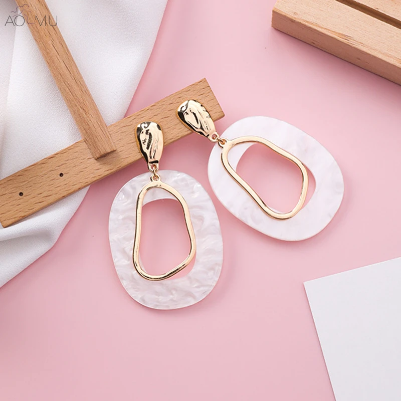 

AOMU New Simple Fashion Acrylic Resin Geometric Irregular Shell Big Dangle Drop Earrings for Women Girl Party Wedding Jewelry