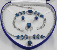 Brand New High Quality Fashion Picture Ladies Fashion Necklace Set