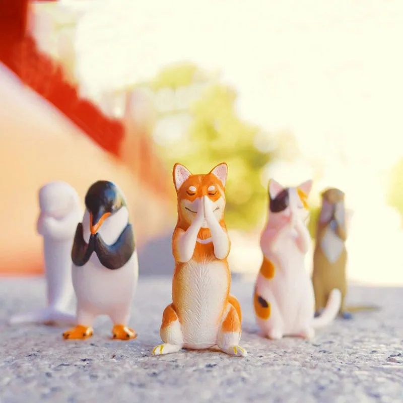 

1 Pcs Hot Sale Kawaii Japanese Blessing Miniature Decoration Kawaii Cartoon Pet Penguin Shiba Model Figures Miniature