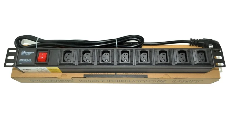 10A 2500W PDU уровня стойки с 8 IEC C13 запирающие розетки, фиксатор предотвращает случайное отключение критической передачи