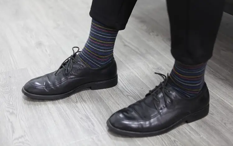 Мужские тонкие полосатые минималистичные хлопковые носки в деловом стиле(10 пар/лот