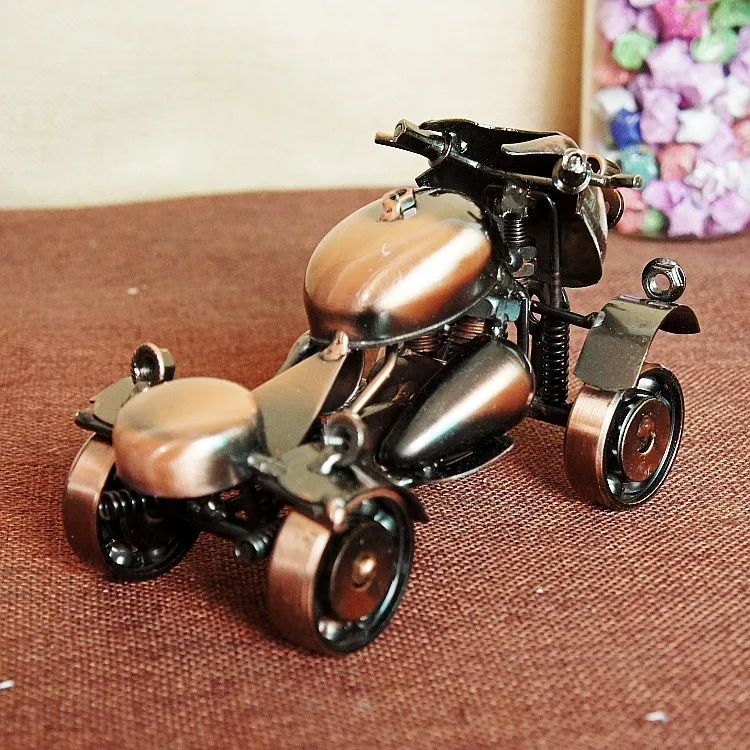Декоративное ремесло четырехколесный металлический мотоцикл модель ручной работы украшения металлические мотоциклы Железный мотоцикл подарки колесо может быть перемещено