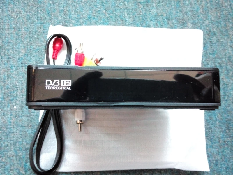 Цифровой ресивер сигнала ТВ совместимый с DVB T/H.264 поддержкой dolby ac3 dvb t2 таймером PVR