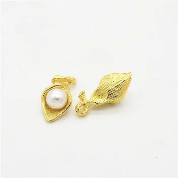 

Wholesale 40pcs Pearl flower Gold Pendant Alloy DIY Fashion charm Bracelet Necklace Jewelry Accessories js1380