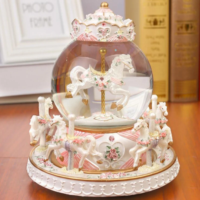 

Crystal Ball Carousel Resin Music Box Snowflakes Merry-go-round Musical Boxes Love Girl Creative Birthday Valentine's Day Gift