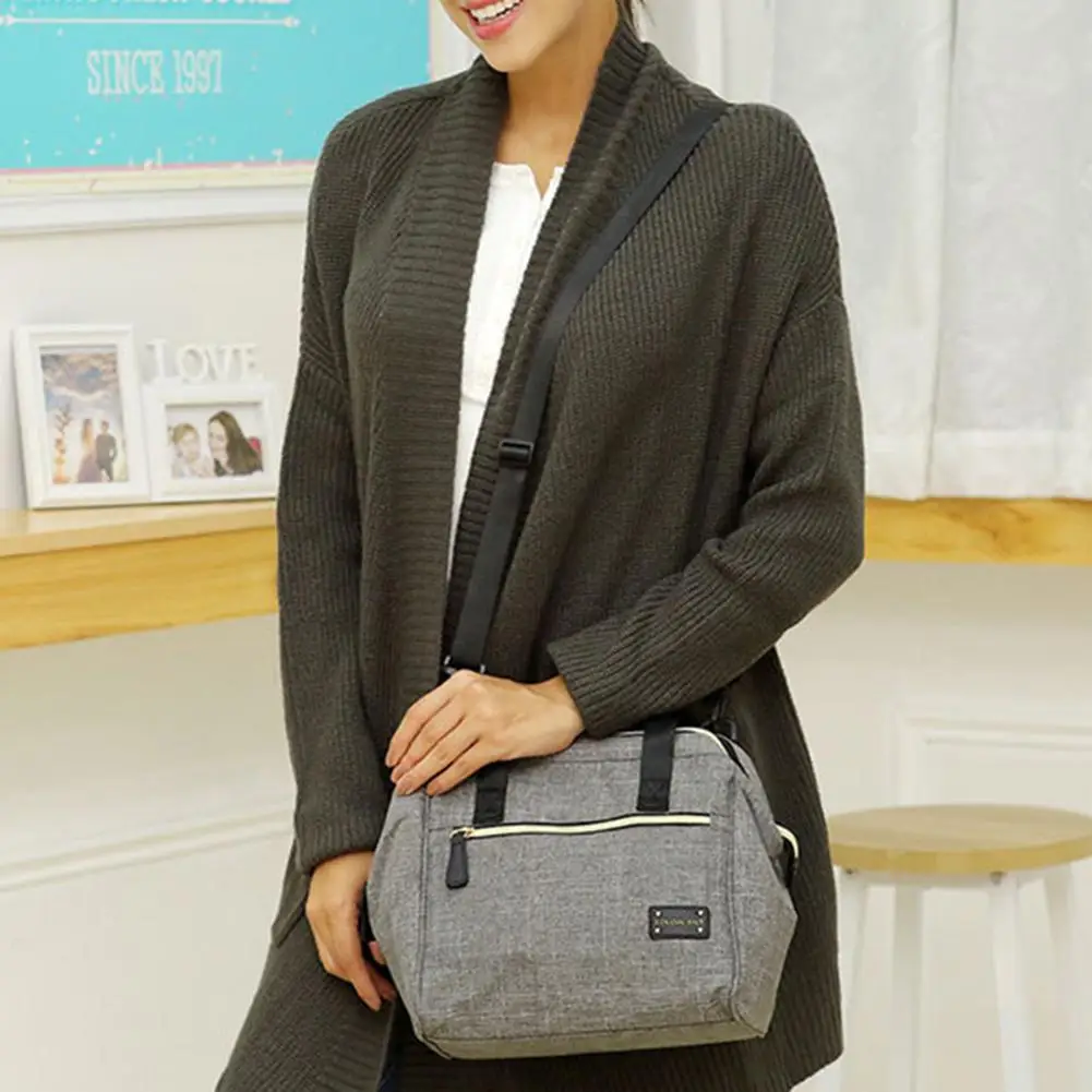 

2018 Waterproof Multi-functional High-end Durable Fashionable Messenger Insulated Lunch Bag Out Shoulders Mummy Bag Nursing Bag