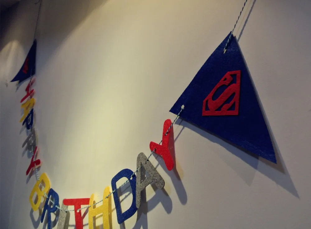 

Superman 3 Meter Felt Birthday Party Decoration Superhero Banner Heart Bunting for Children kids