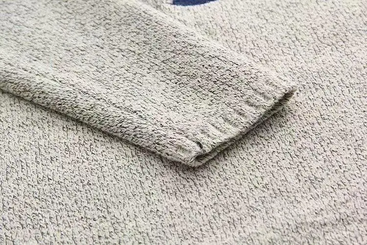 4715136999_1159735690