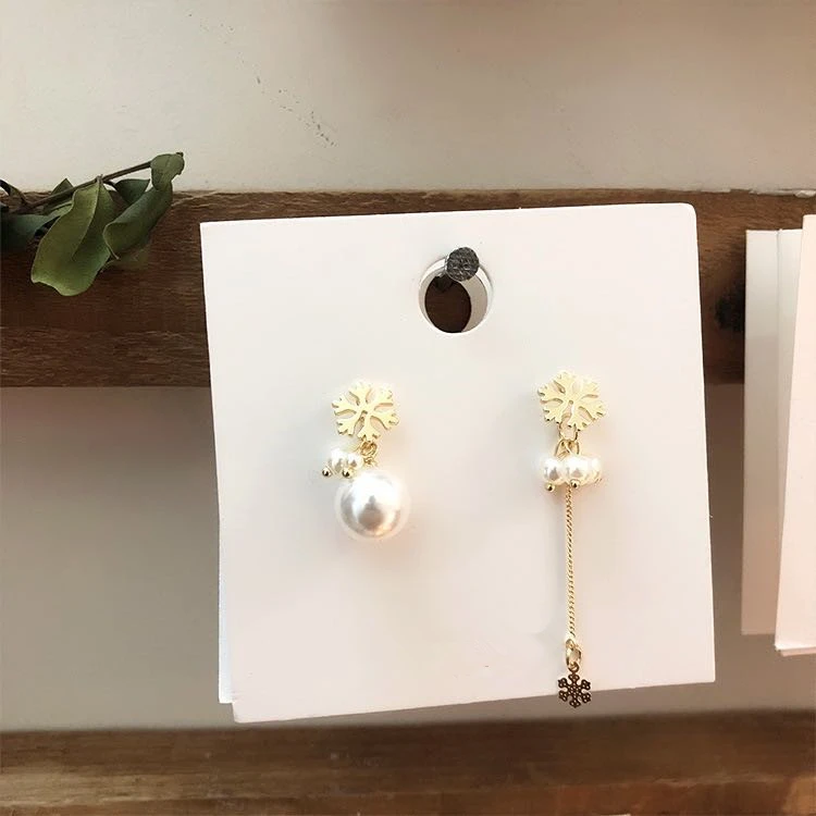 AOMU-2019-Korean-Chic-Style-Metal-Gold-Snowflake-Pearl-Asymmetric-Long-Tassel-Drop-Earrings-for-Women (1)