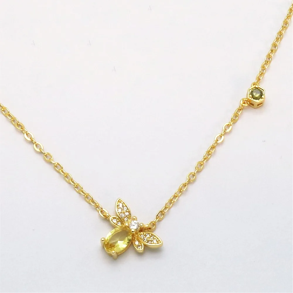 

Cute Bee Jewelry Insect Pendant Necklace For Women Gift Zircon Gold Color Choker Chain Necklaces Party Engagement Bijoux
