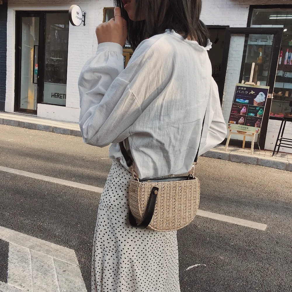 صغيرة النسيج أكياس Crossbody للنساء 2019 جديد القش حقيبة السيدات المحافظ و حقائب الإناث السفر عبر الجسم الشاطئ اليد حقيبة