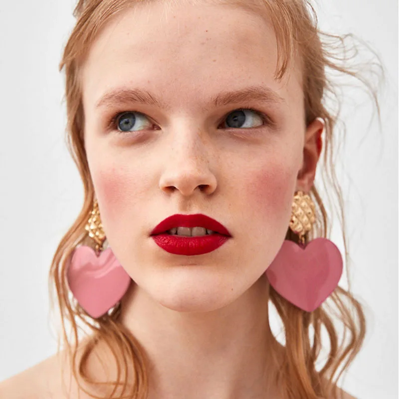 

Dvacaman ZA Big Pink Heart Statement Dangle Earrings For Women Fashion Resin Drop Earrings Wedding Accessories Jewelry Bijoux