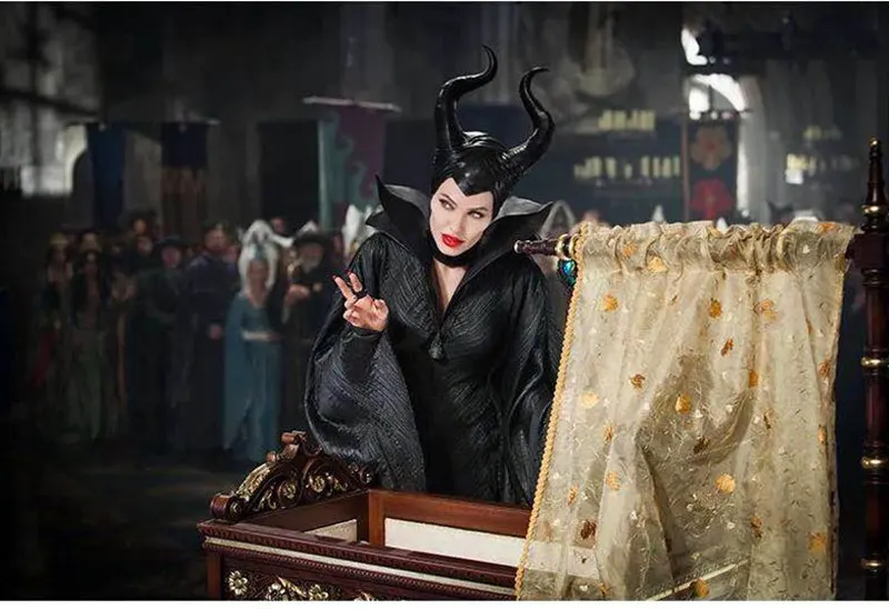 Хэллоуин Maleficent: любовница зла Косплей ведьмы рога шляпа головные уборы Черная Королева Маска Головные уборы вечерние шлем