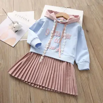 

2018 spring and autumn new pleated stitching letter printing hooded sweater girls college wind fake two-piece dress