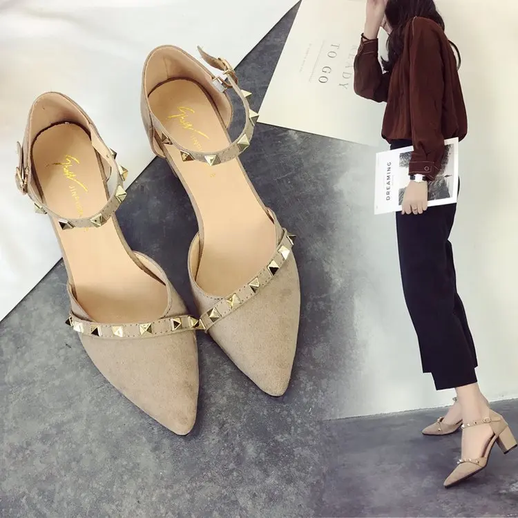 

Summer 2019 new Korean version of single-heeled shoes with one-word buckle high-heeled tips and thick-heeled sandals for women