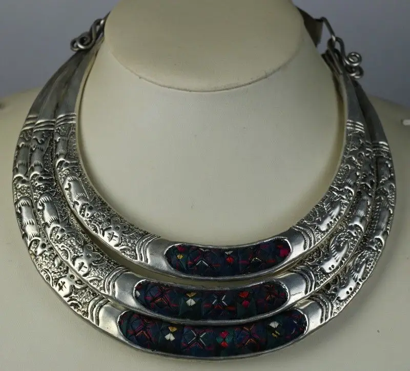 

Tribal chinese minority people's old hand embroidery miao silver 3rings necklace