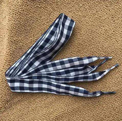 long flat shoelaces