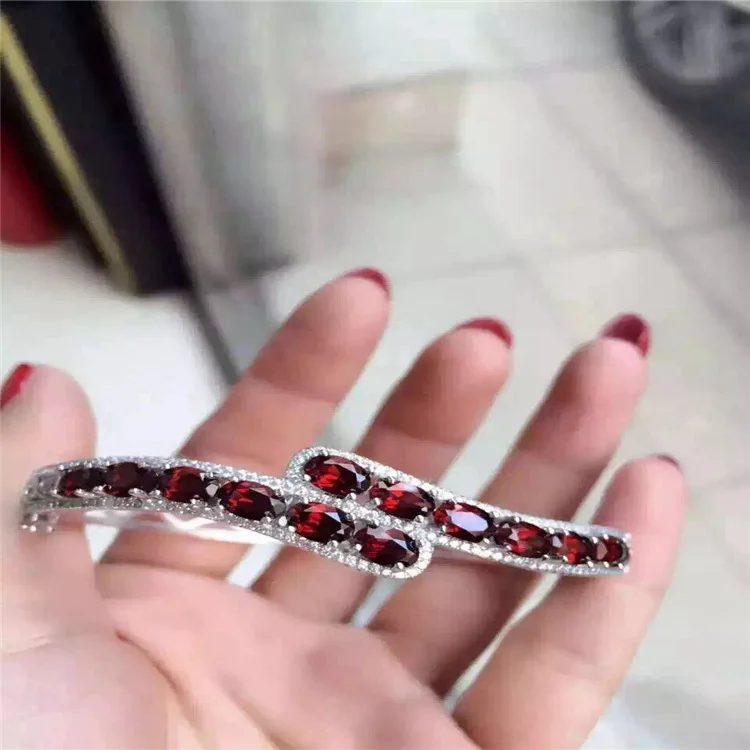 

KJJEAXCMY fine jewelry 925 pure silver inlaid with natural large pomegranate stone bracelet jewelry silver color.