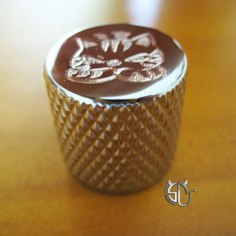 

Free shipping hand engraving cute cat electric guitar metal knobs can be customized pattern or words