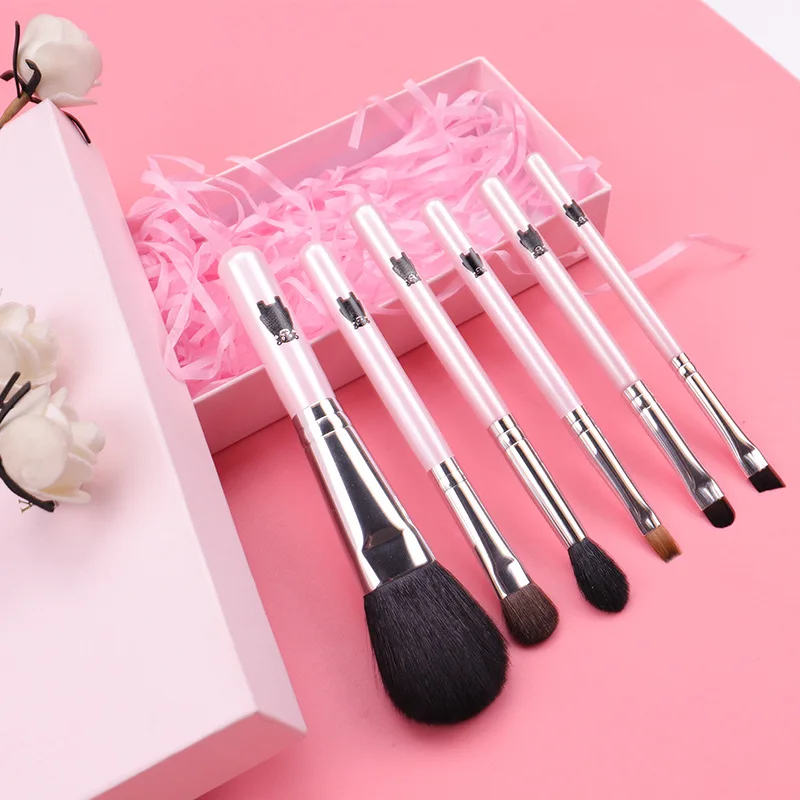 

[KOMONO Illustrated] Makeup Brush Set - Travel Size Japanese Brushes Cheek/Eyeshadow/Lip/Brow