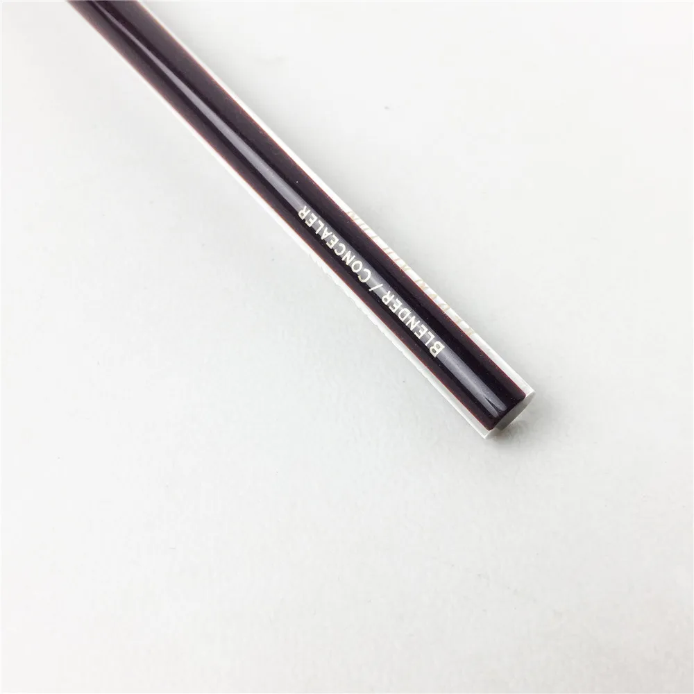 Kevyn Aucoin The  Blender Concealer Brush _ 4